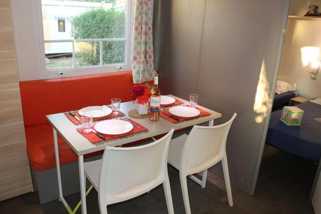 Camping Parc Mogador Sanary-sur-Mer Exteriör bild