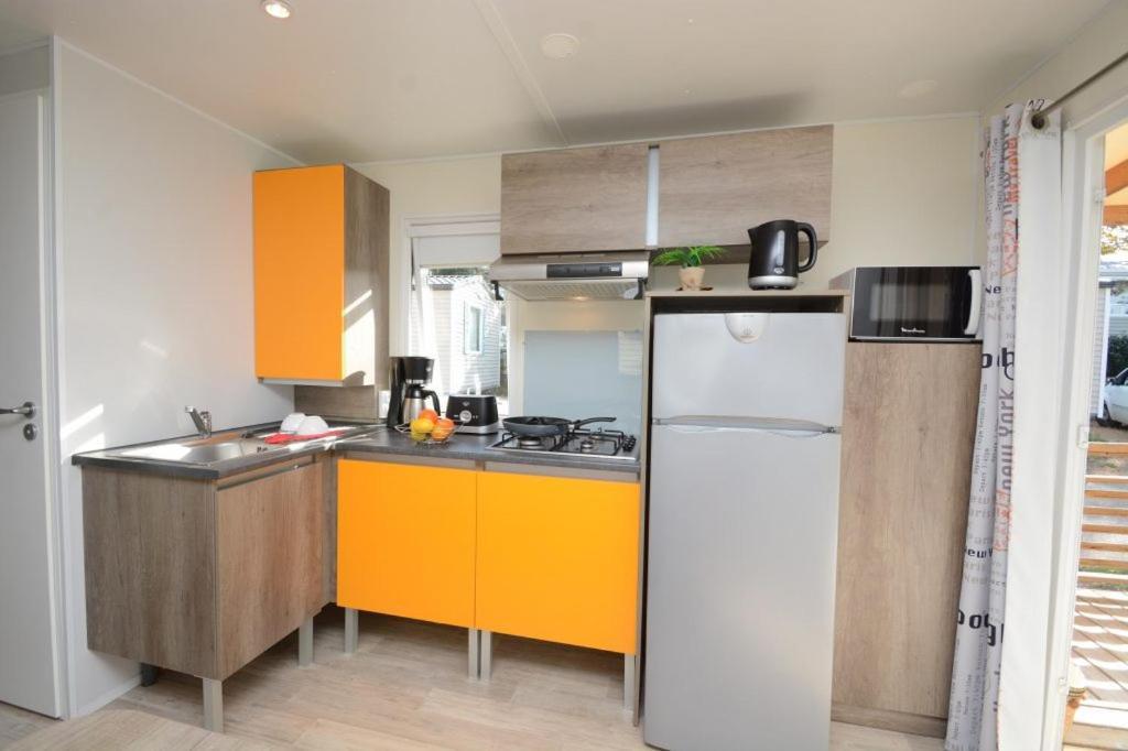 Camping Parc Mogador Sanary-sur-Mer Exteriör bild