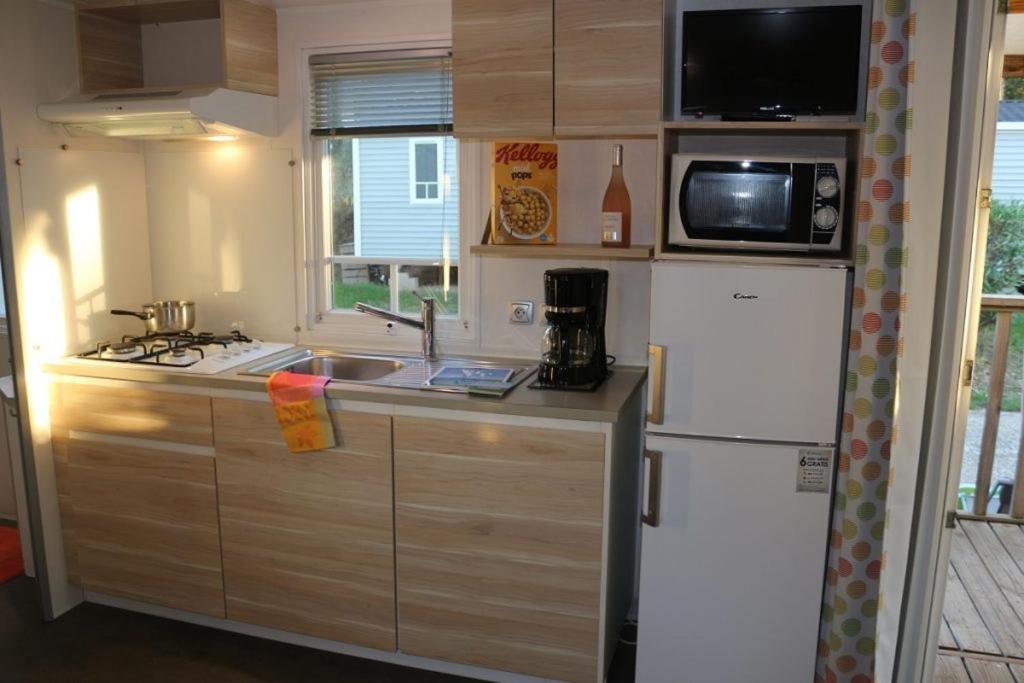 Camping Parc Mogador Sanary-sur-Mer Exteriör bild