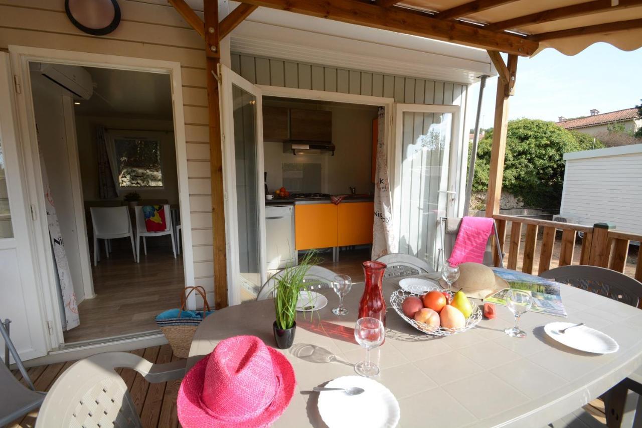Camping Parc Mogador Sanary-sur-Mer Exteriör bild